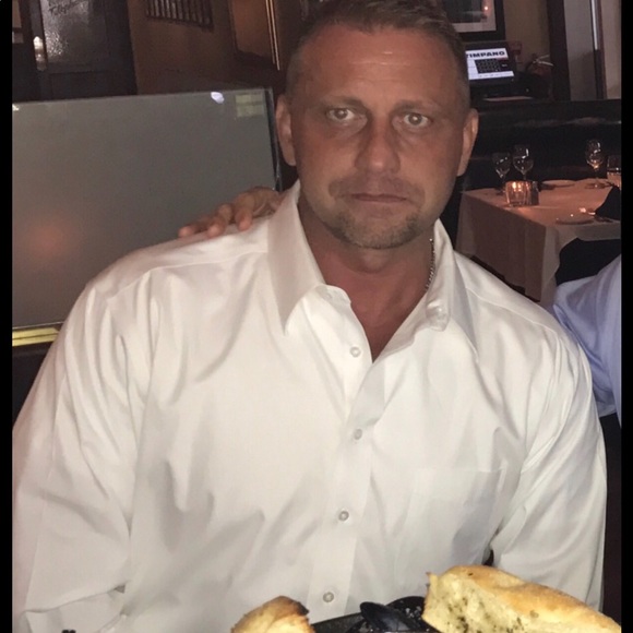 Meet your Posher, Emerson - Picture 4 of 8